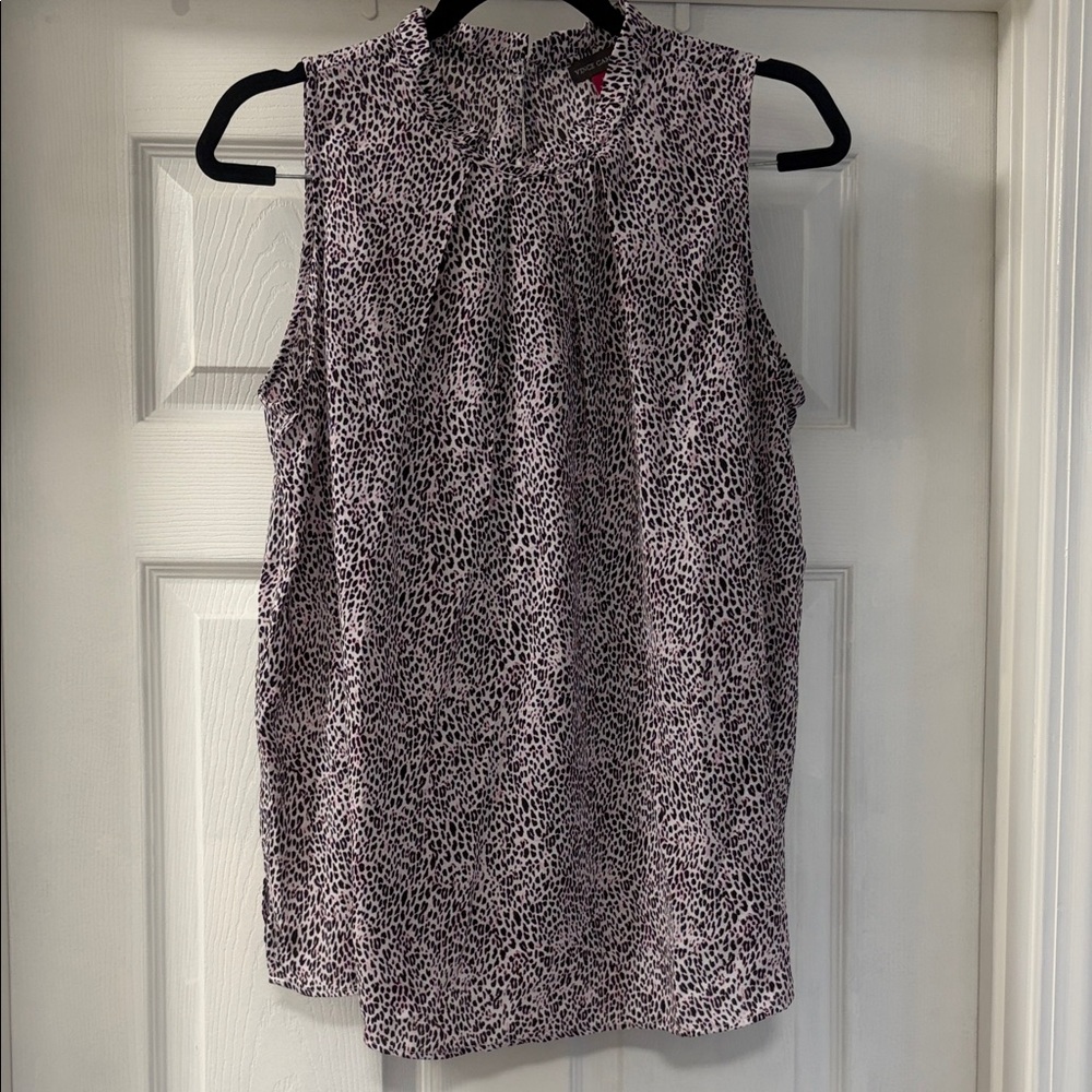 Vince Camuto Black and White Patterned Sleeveless Blouse